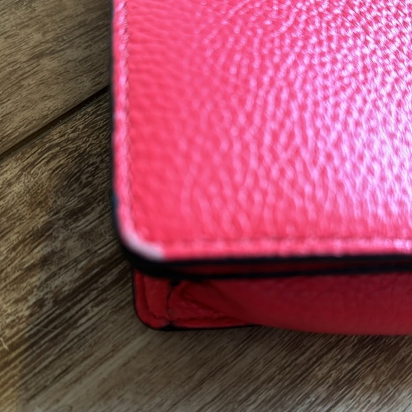 Kate Spade Parchment Drive Josephine Crossbody (Melon color) see spot in photos - Picture 5 of 10